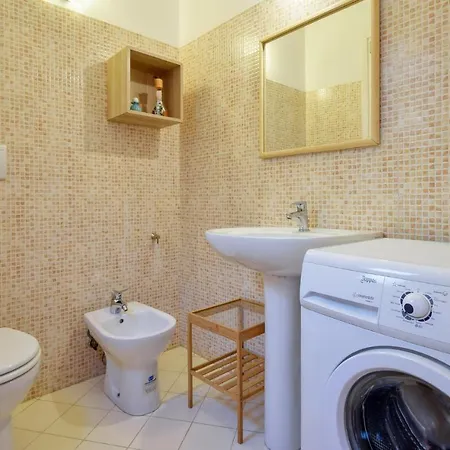 2 Bedroom In *