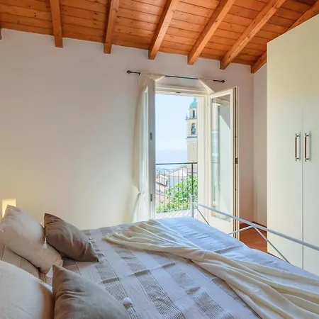 2 Bedroom In Semesterbostad Moneglia