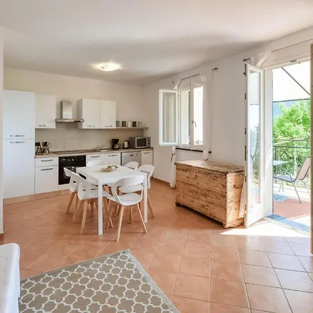 Prázdninový dům 2 Bedroom Nice Home In San Saturnino-Moneglia *